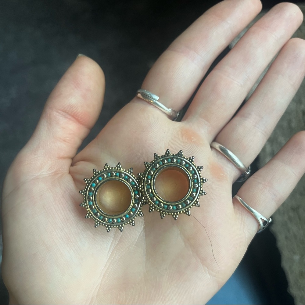 Gauges bundle